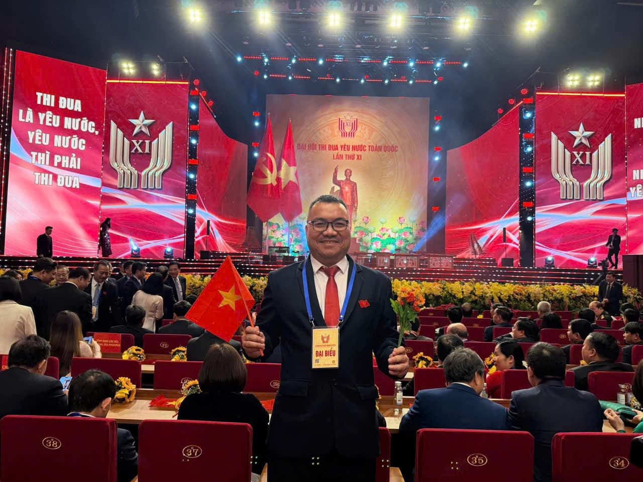 Dự Hội nghị lấy ý kiến cử tri nơi cư trú tín nhiệm ứng cử viên HĐND thành phố